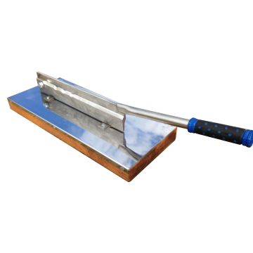 SIJEKAČ za meso sa drvenim postoljem 40cm